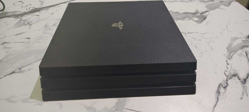 Ps4 PRO full complect ideal holatda 200$ kelishiladi