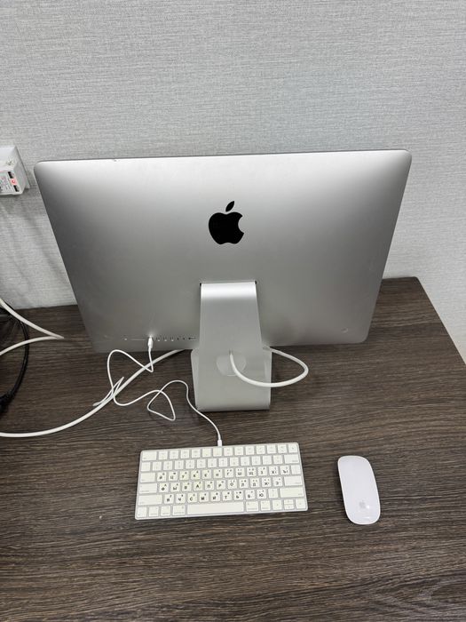Моноблок iMac intel Core i5 21.5 Дюйм Full-HD Дисплеем Идеал!