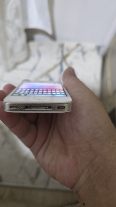 Iphone 4s 16gb белого цвета