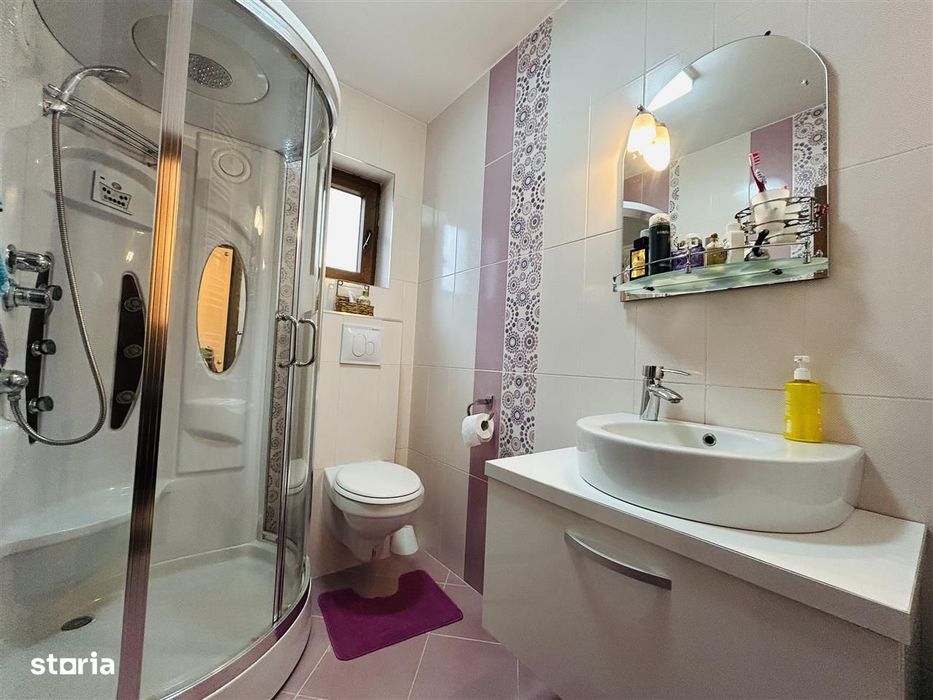 Casa individuala, 5 camere, pivnita, pod, teren 513 mp, zona linistita