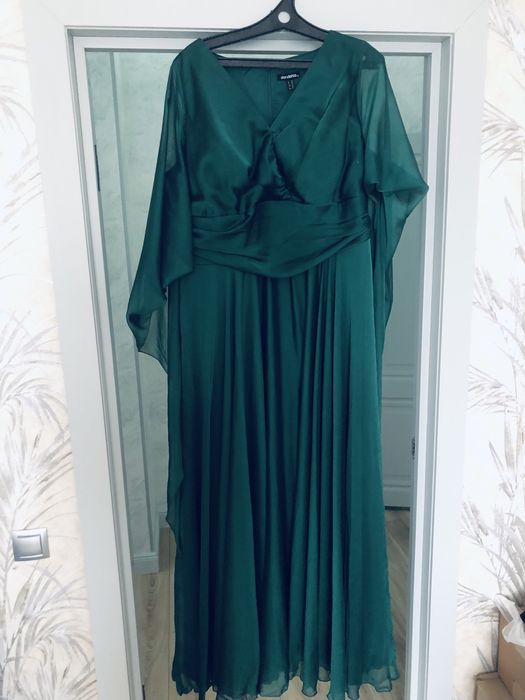 Продам шикарное вечернее платье