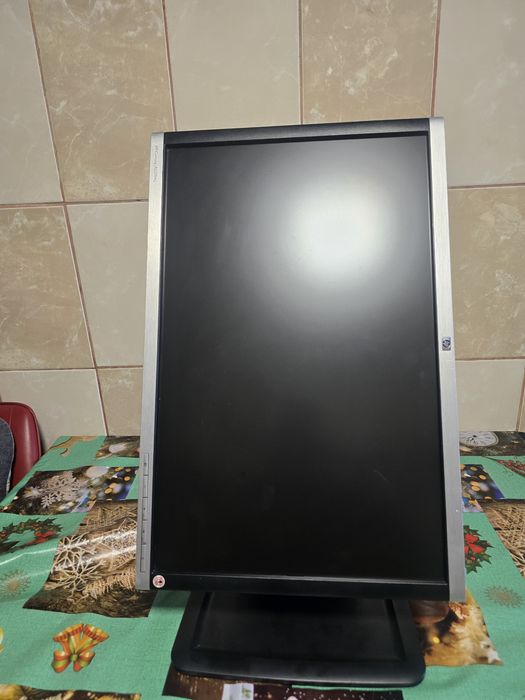 Monitor HP LA2205WG, 22 LCD,      1680x1050 HD,