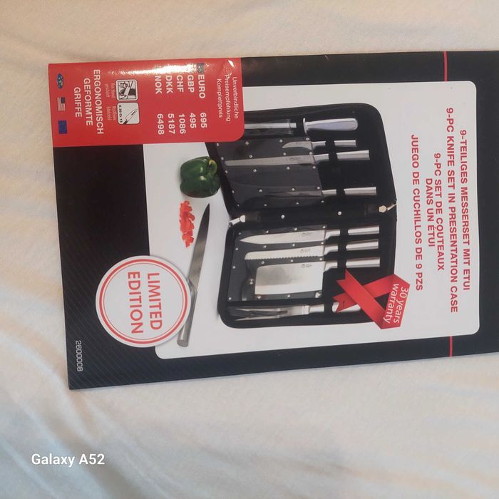 Cutite speciale cu 30 ani garantie Vand sau SCHIMBB