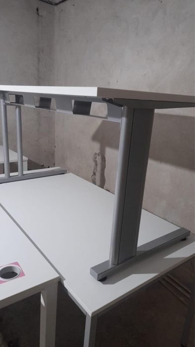 Birouri diferite dimensiuni