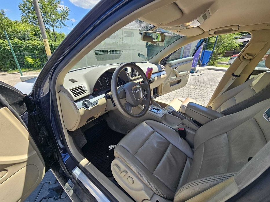 AUDI A4 2006 — imagine 2