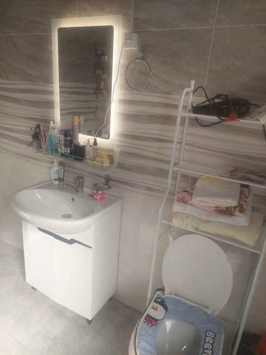 Hovli sotiladi 4-sotu 5-hona + podval 5- hona eyvro remont