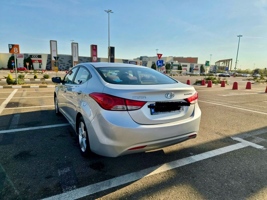 HYUNDAI Elantra 2012 — imagine 3