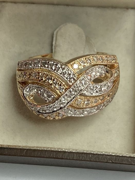 Inel designer aur cu diamante 0.80ct