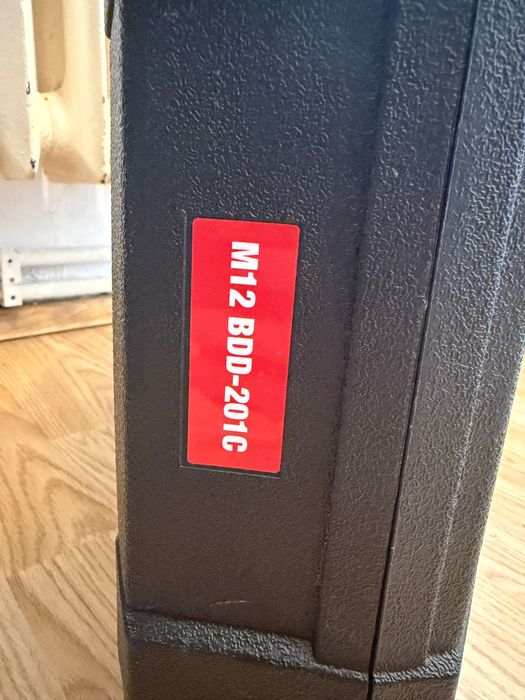 Vand Milwaukee M12 BDD-201C