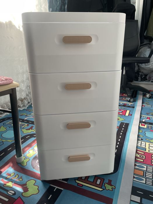 Продам пластмасовый комод