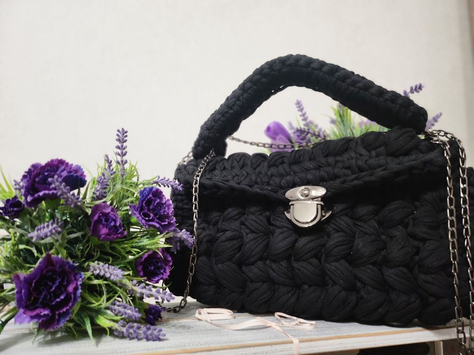 Ръчно изработена дамска чанта