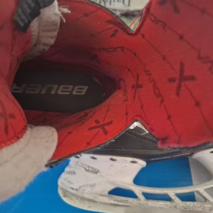 Коньки хоккейные bayer