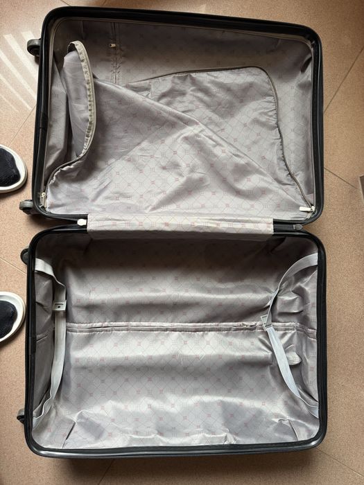 Голям куфар.