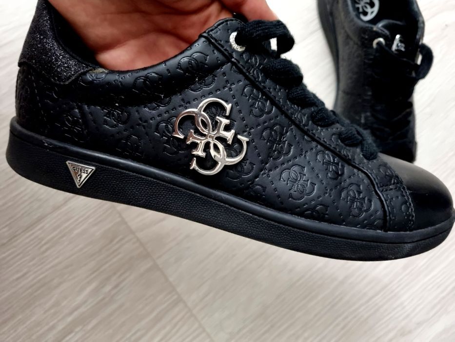 Adidasi Guess originali noi + balerini burberry originali