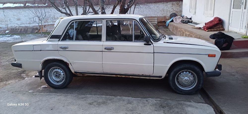 Vaz 2106 sotiladi