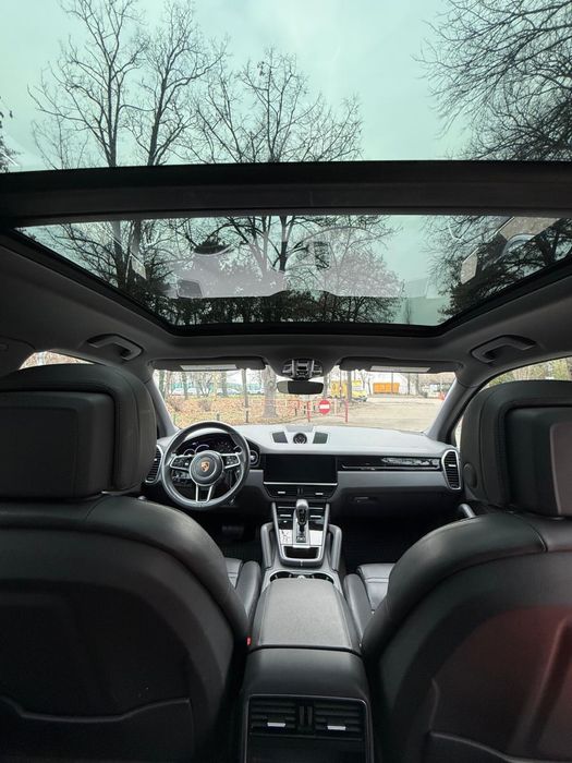 Porche Cayenne  model 2020
