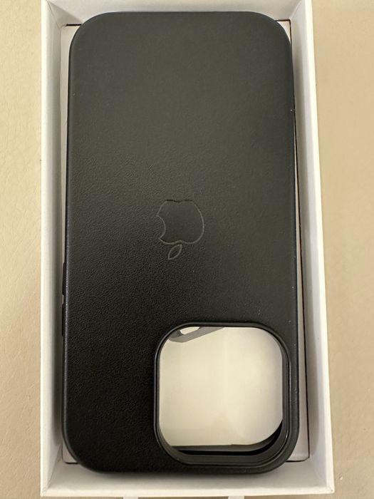 Husa piele iPhone 14 Pro