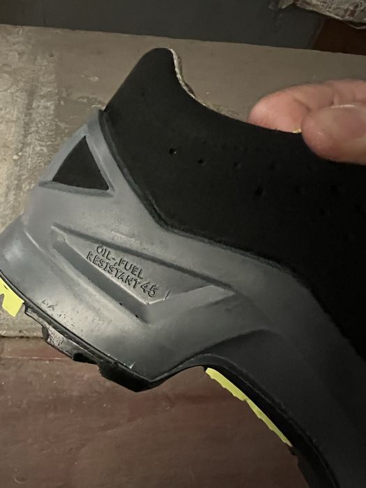 Vand pantofi protectie Uvex marimea 45