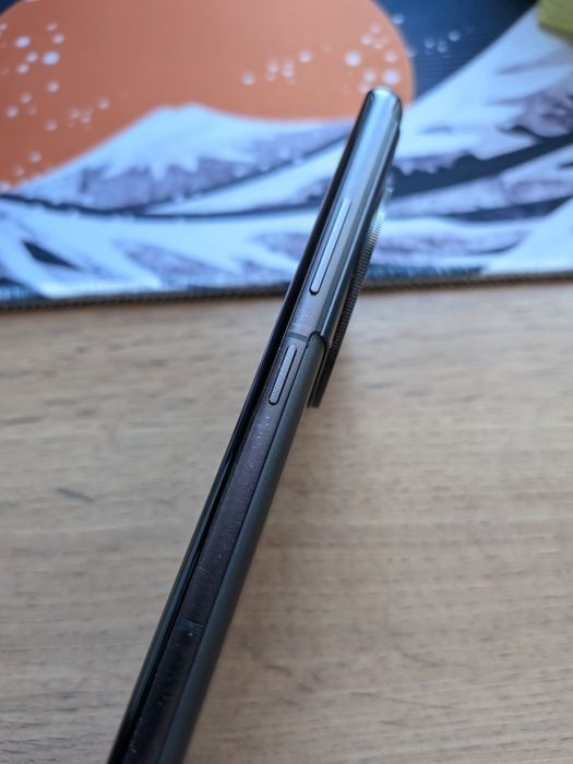 Продам Oneplus 12r 256gb