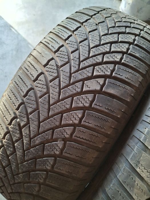 2 Anvelope M+S 205 55 r16 Bridgestone