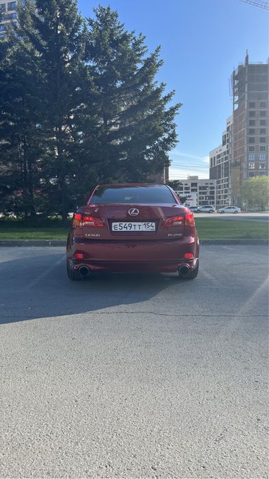 Задний бампер рестайлинг lexus is + губа GFX
