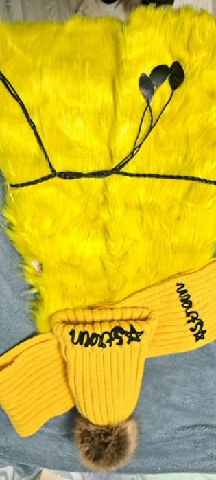 Елече, шапка и шал