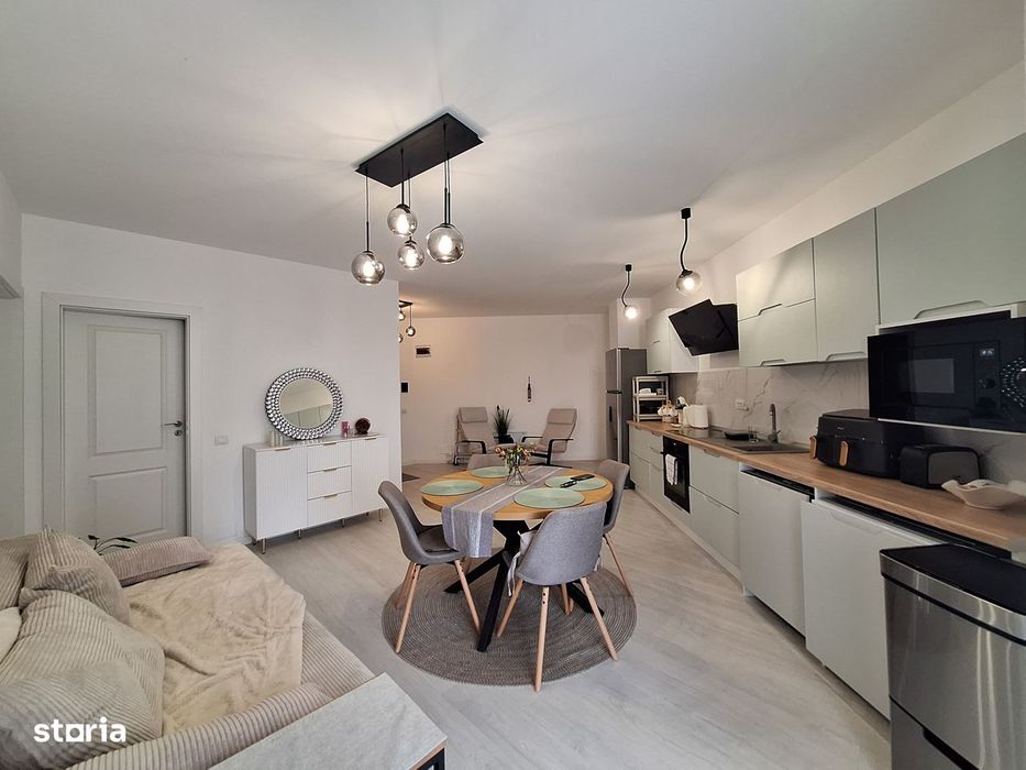 Apartament la cheie, bloc nou, balcon, zona Razoare — fotografia 1