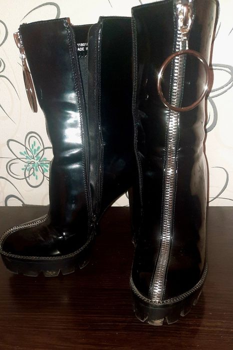 Обувь на выбор 40 размер