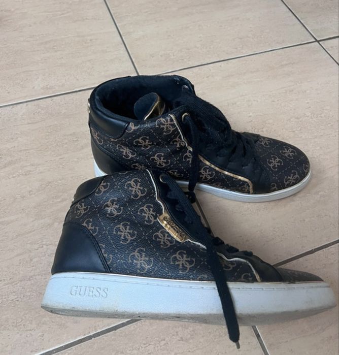 Adidas tip gheată Guess