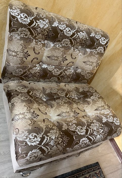 Диван 1.80м   2 кресло мен сатылады