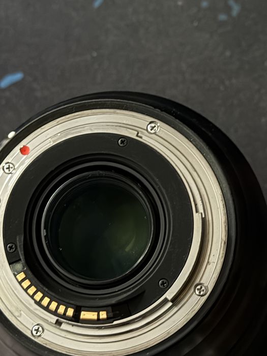 Объектив Sigma 24-70 f2.8