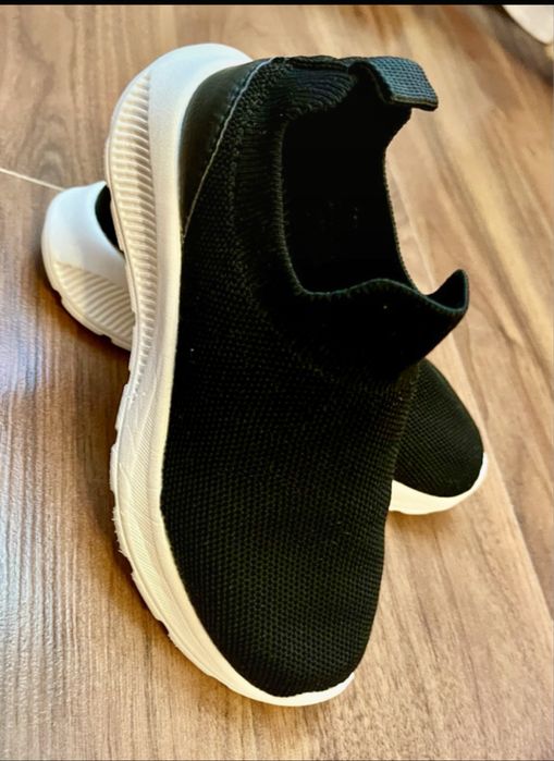 Papuci sport HM, marimea 29