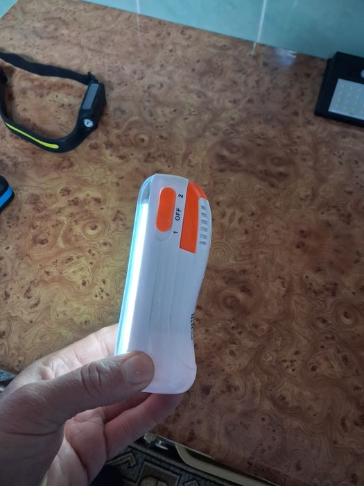 Lanterne frontale,lampa lucru si urgenta