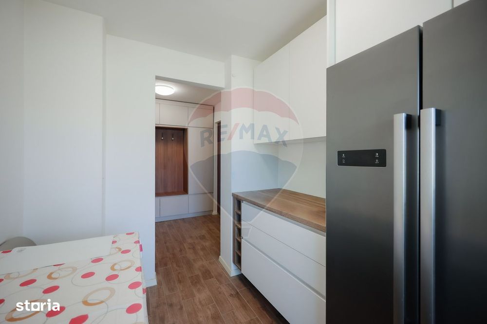 De vânzare apartament PB, 3 camere, Rogerius - RENOVAT COMPLET