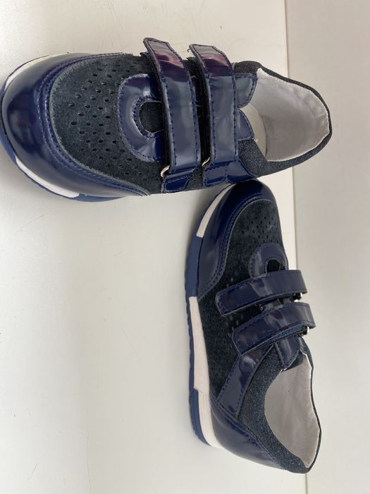 Туфли 38 Кожаные кросовки 38 босоножки