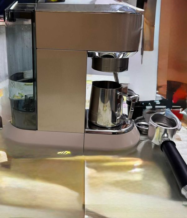 Кафемашина De'Longhi Dedica EC885