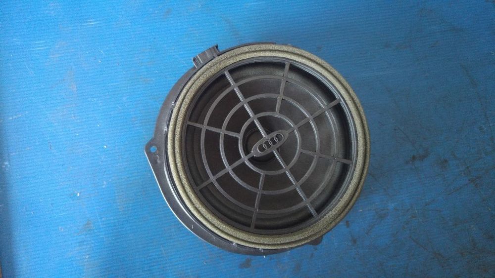 boxa stanga spate audi a4 b8 8r0035411