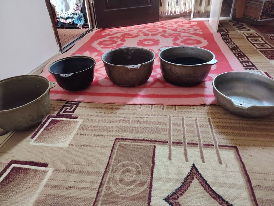 Чугунный казан 5 шт.