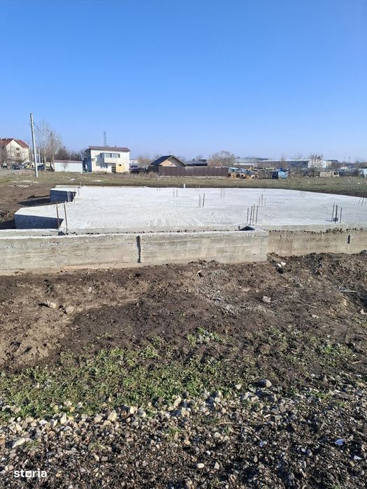 VVand loturi teren n soprafata de 500 mp teren  pret 15000 euro