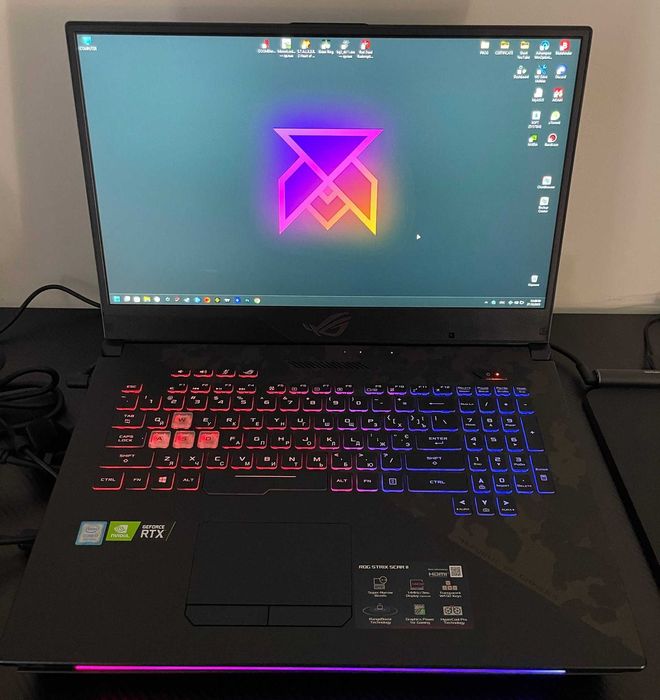 Asus Rog Strix Scar II GL704GW / RTX 2070 / 17.3" IPS / 32GB RAM