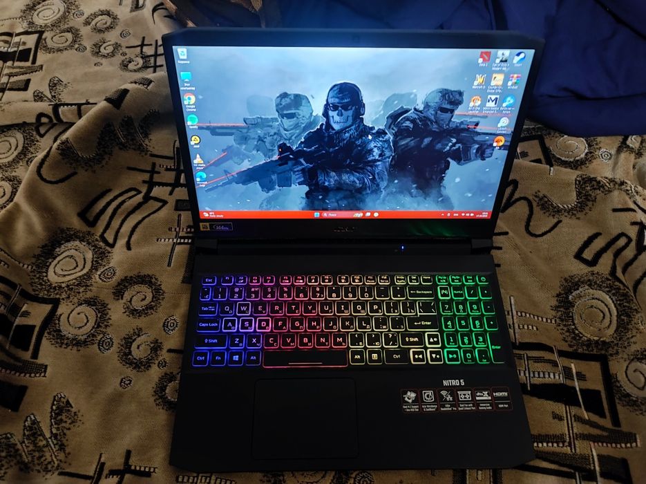 Ноутбук игровой - офисный