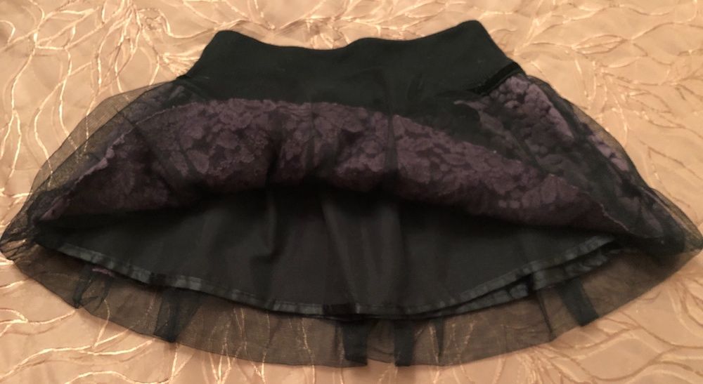 Детска пола за повод