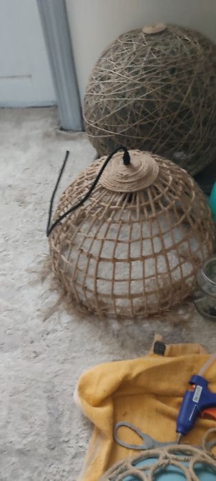 Lyustra ruchnoy noviy