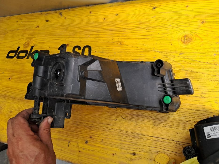 Халоген Seat Tarraco Vw Crafter Sportsvan Golf 7 Vw Touran 2011/23г