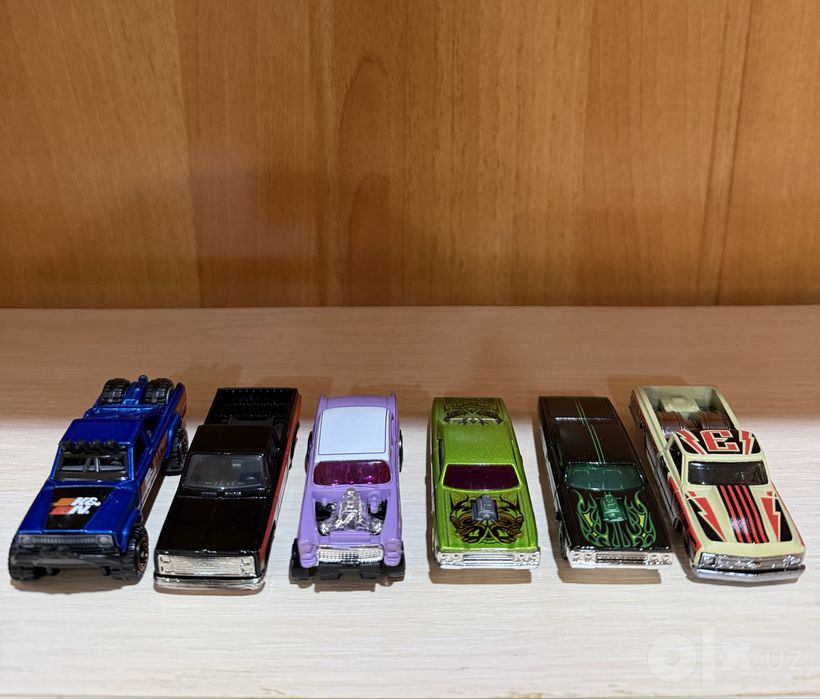 Модельки Hot Wheels
