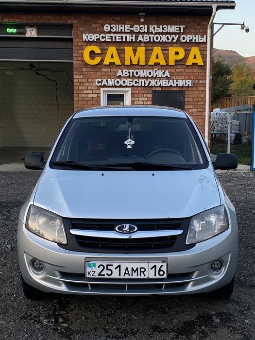 Lada Granta 2012