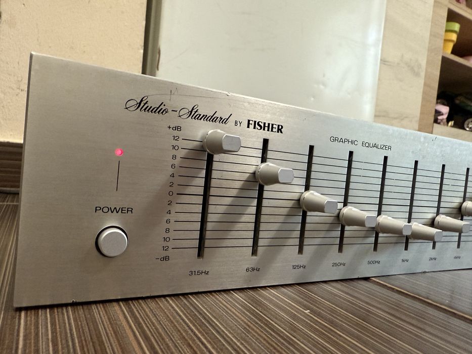 Fisher EQ-3000 Еквалайзер