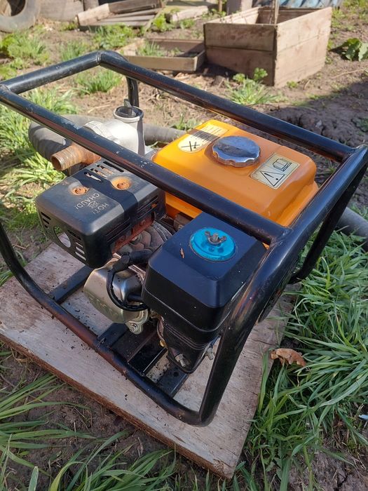 Продам помпа насос бензин