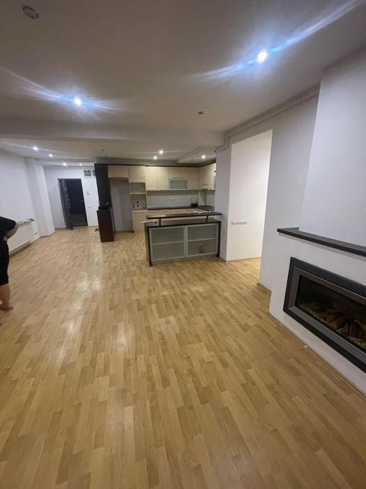 Inchiriez 4 camere OMV Pipera