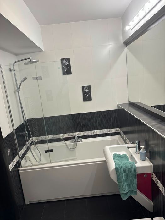 Apartament exclusivist de închiriat cu vedere spectaculoasă către Plaja Reyna